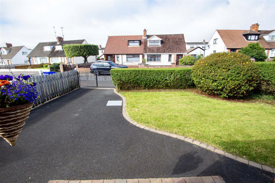 17 Ladybrook Avenue