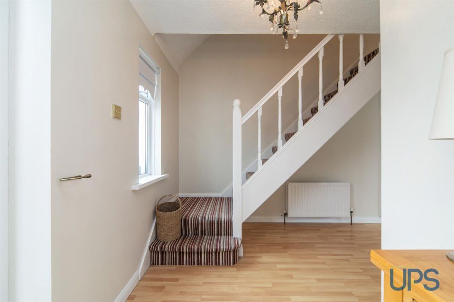 17 Ladybrook Avenue