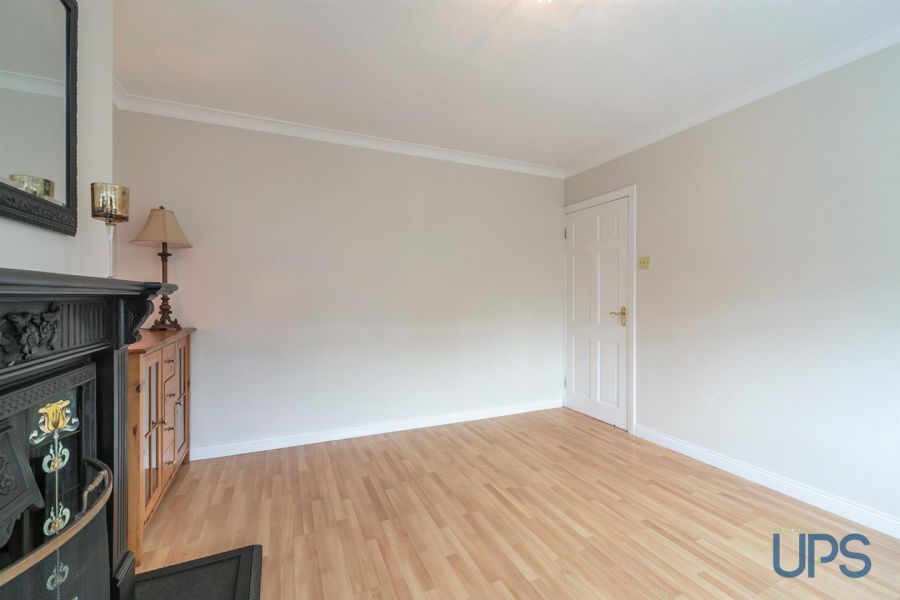 17 Ladybrook Avenue