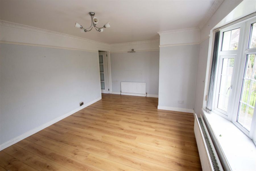 2 Ardcaoin Avenue