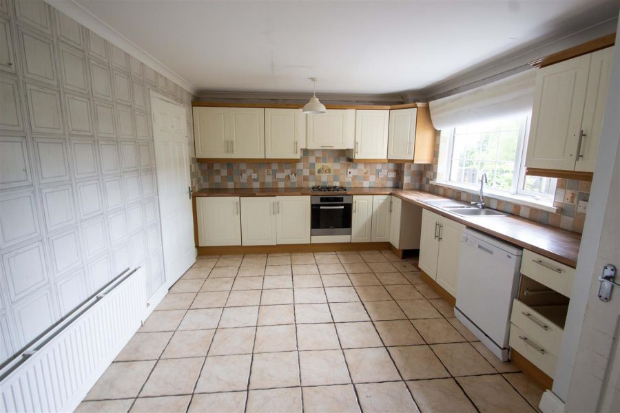 2 Ardcaoin Avenue