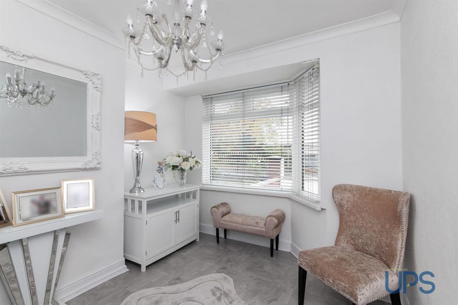 10 Andersonstown Park 10 Andersonstown Park