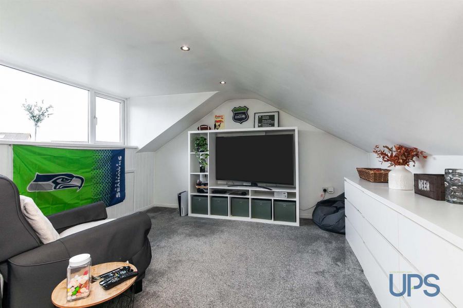 32 Coolnasilla Park West