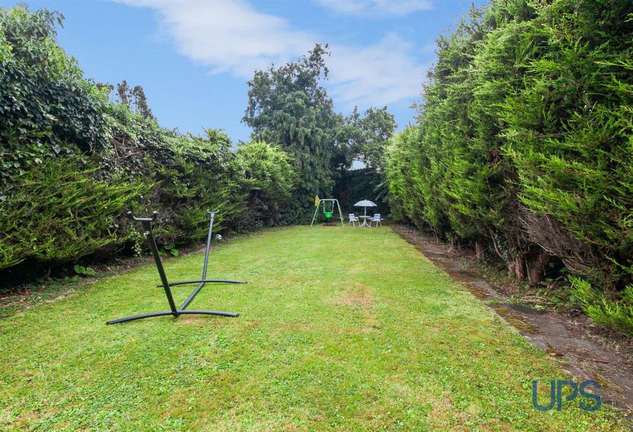 32 Coolnasilla Park West