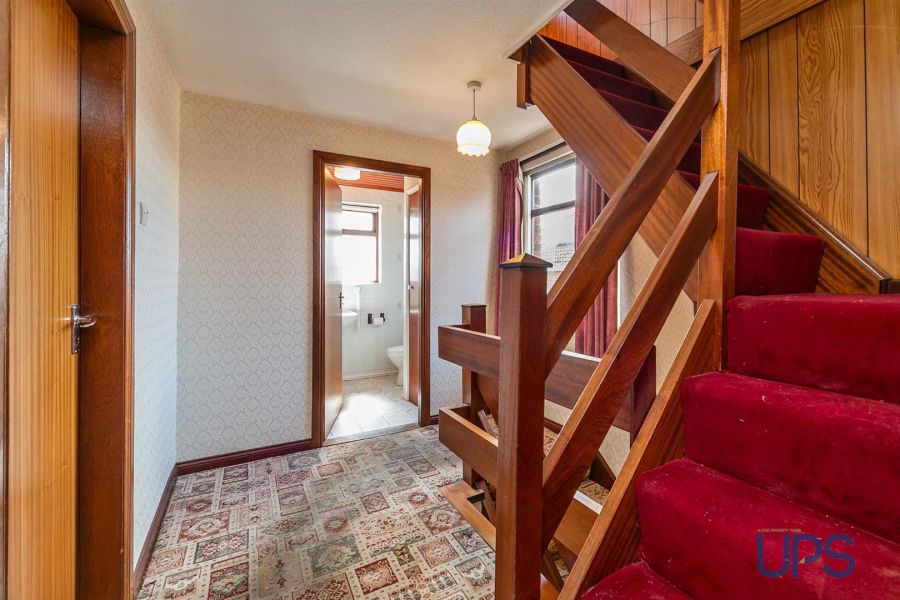 71 Stewartstown Park
