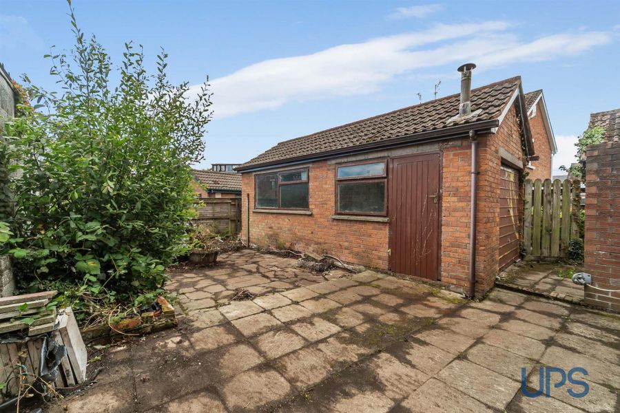 71 Stewartstown Park