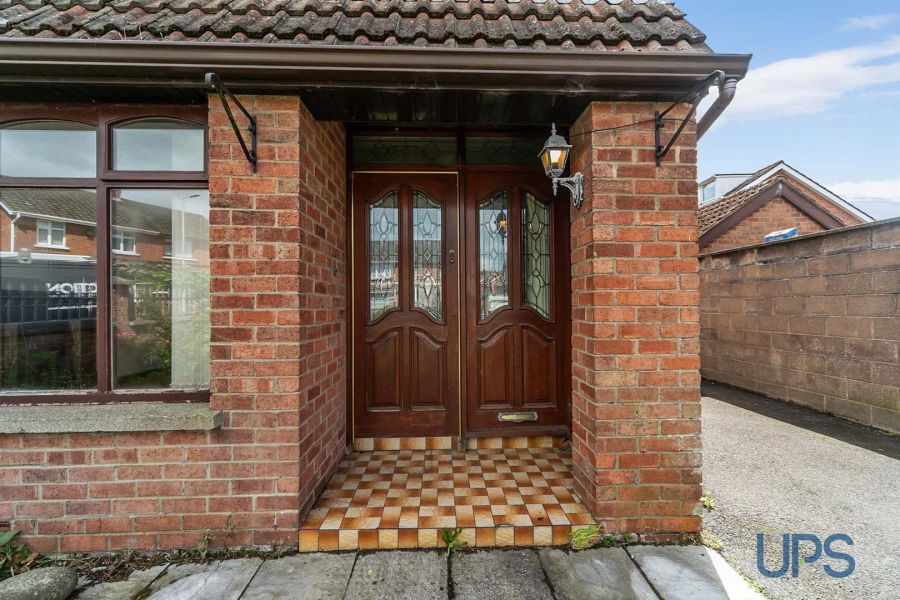 71 Stewartstown Park