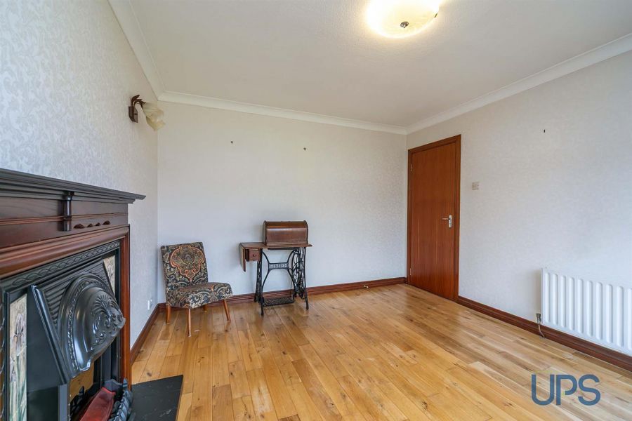 71 Stewartstown Park