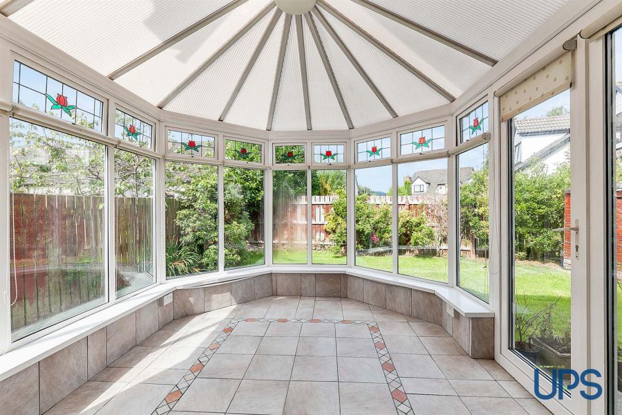 78 Garnock Hill