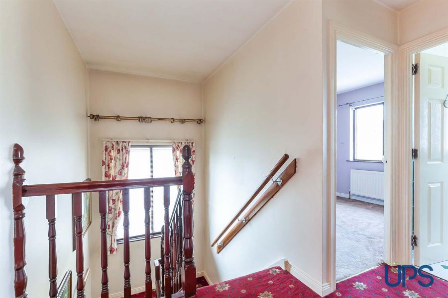 78 Garnock Hill