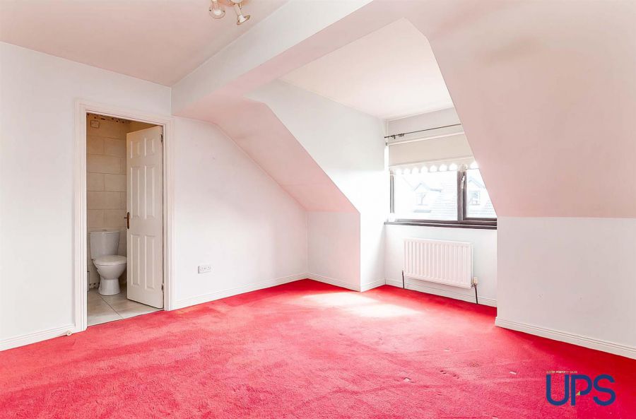 78 Garnock Hill