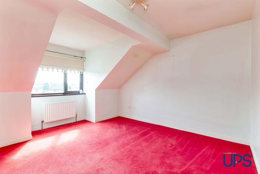 78 Garnock Hill