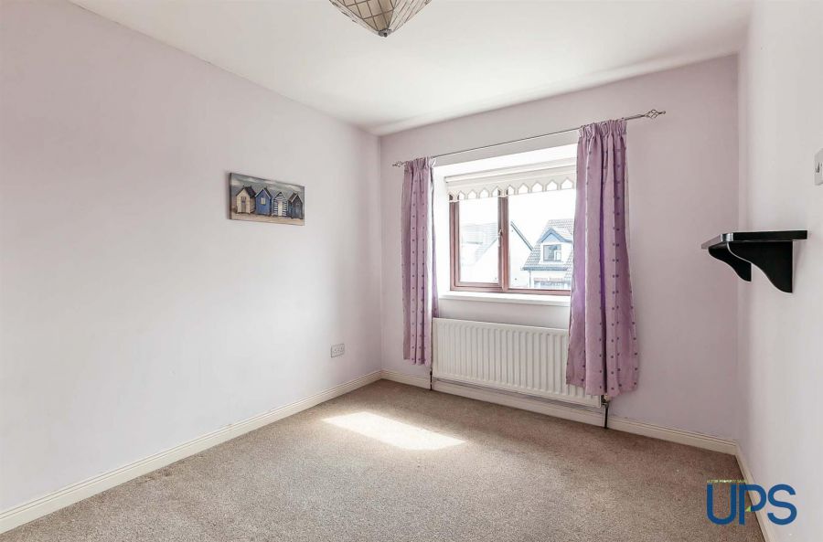78 Garnock Hill