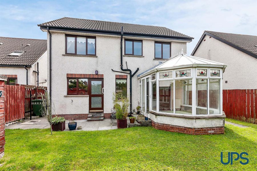 78 Garnock Hill