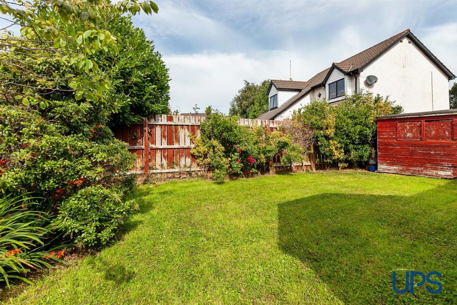 78 Garnock Hill