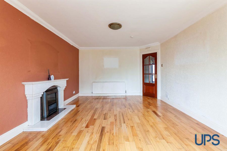 78 Garnock Hill