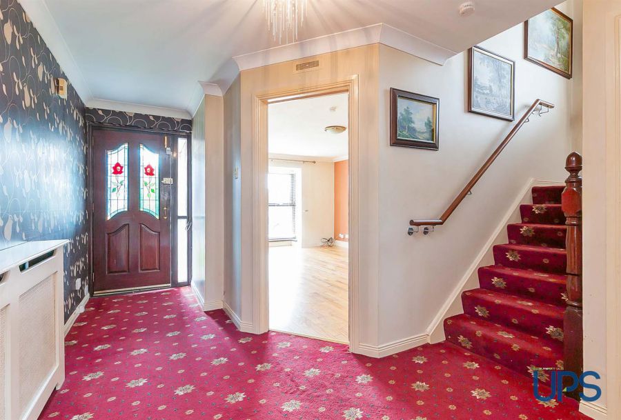 78 Garnock Hill