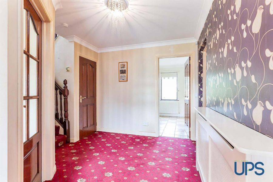 78 Garnock Hill