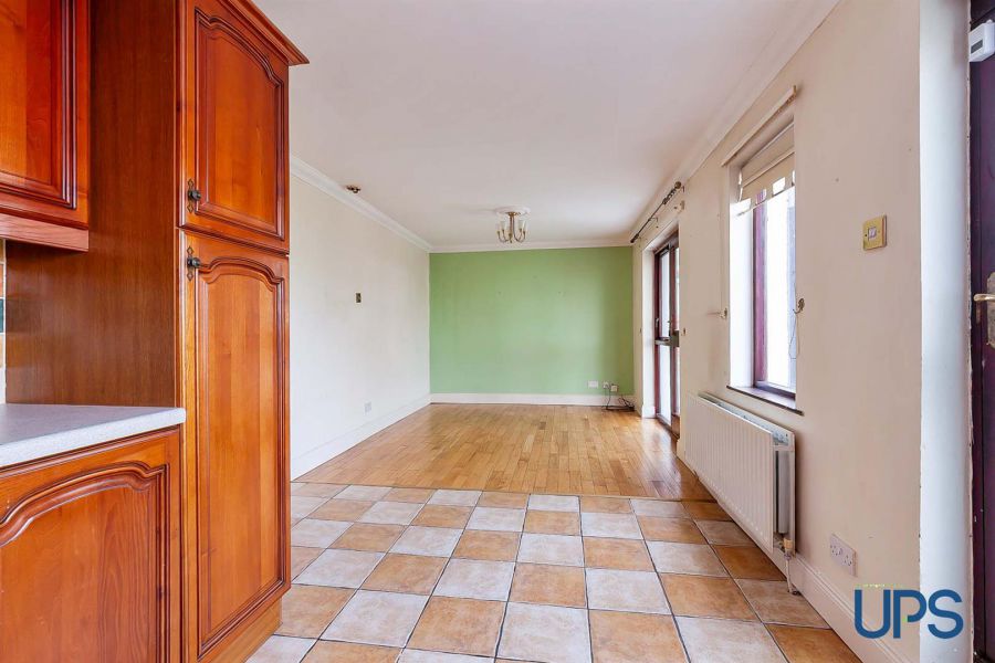 78 Garnock Hill