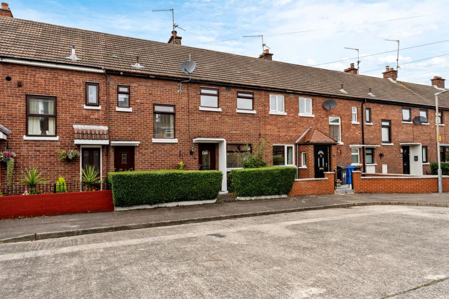 31 Creeve Walk,andersonstown, belfast, BT11 8GU