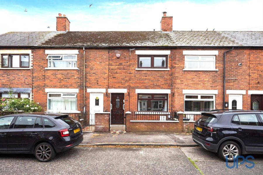6 Iveagh Crescent