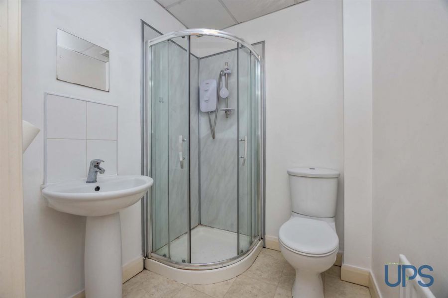 Apt 6 The Ross Building