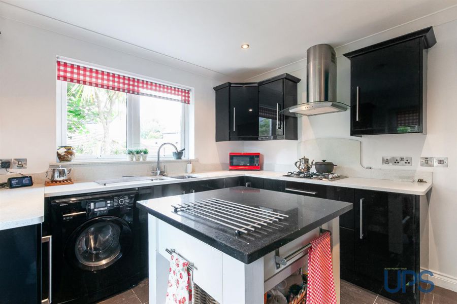 5 Lagmore View Crescent