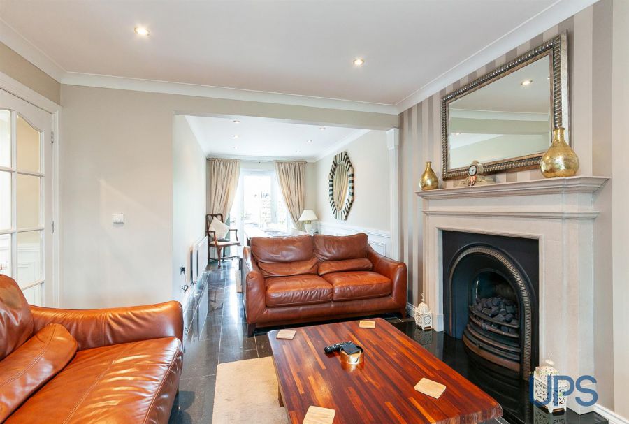 5 Lagmore View Crescent
