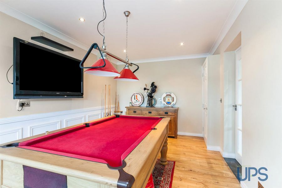 5 Lagmore View Crescent