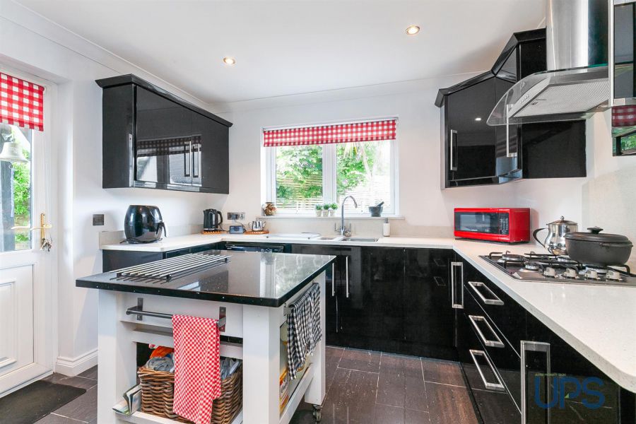 5 Lagmore View Crescent