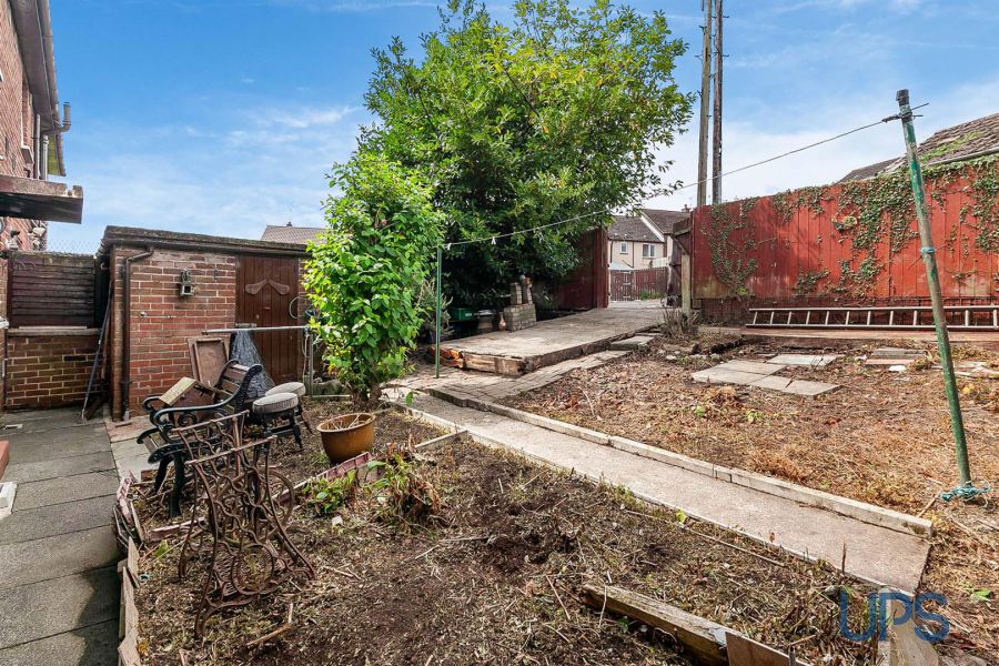Apt 26 Kenard Avenue