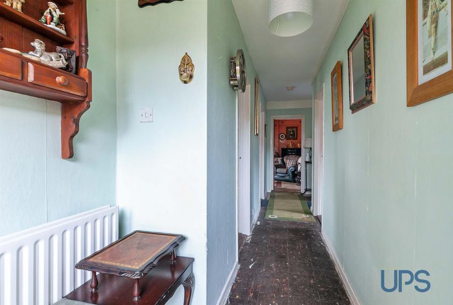 Apt 26 Kenard Avenue