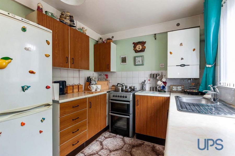 Apt 26 Kenard Avenue