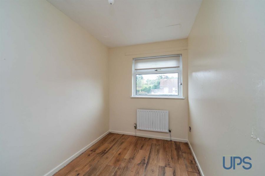 18 Woodside View