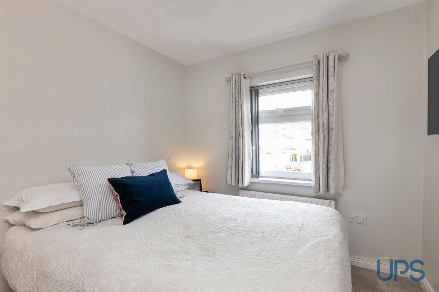 49 Andersonstown Park