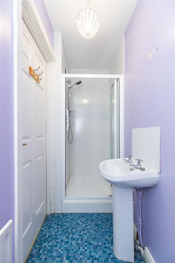 Apt 2 Doire Beag, 159 Andersonstown Road