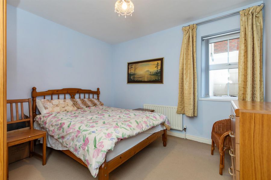 Apt 2 Doire Beag, 159 Andersonstown Road