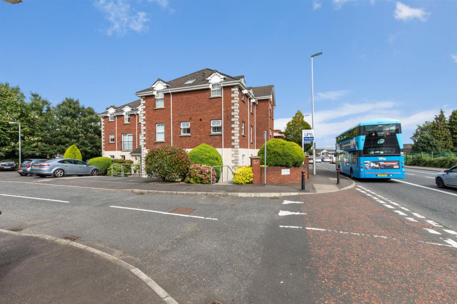 Apt 2 Doire Beag, 159 Andersonstown Road