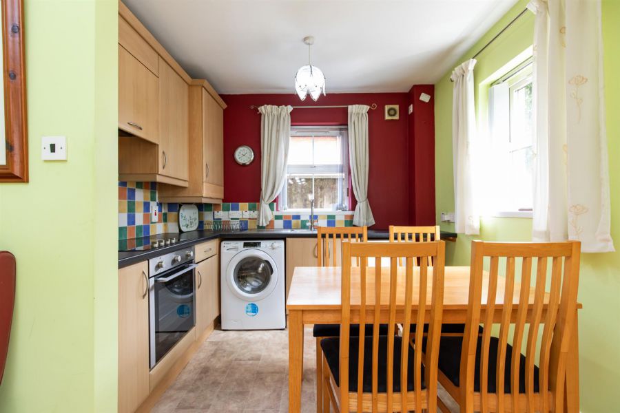 Apt 2 Doire Beag, 159 Andersonstown Road