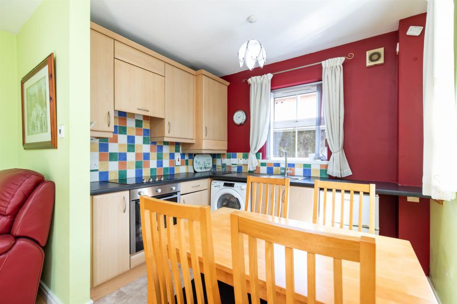 Apt 2 Doire Beag, 159 Andersonstown Road