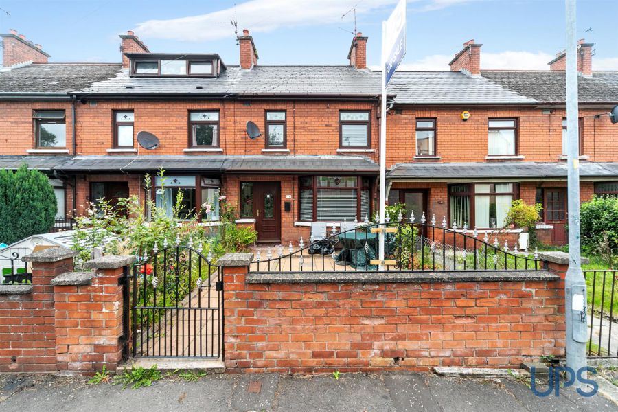 11 Beechmount Drive