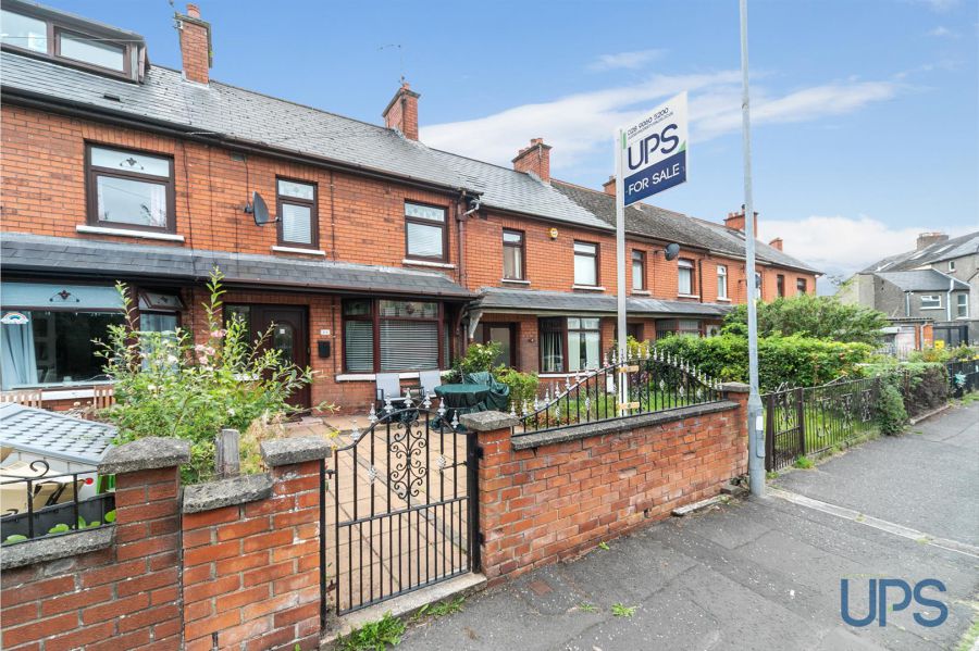 11 Beechmount Drive