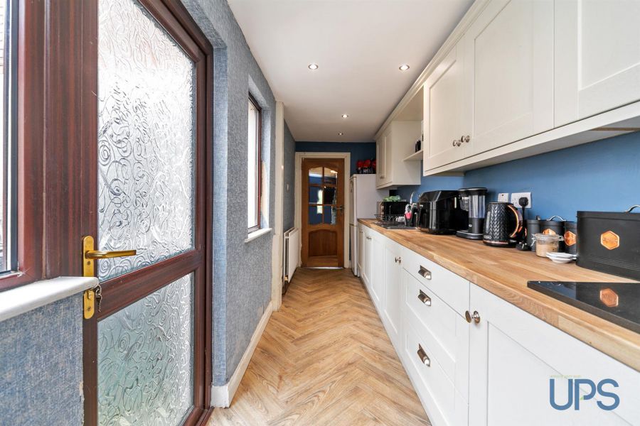 11 Beechmount Drive