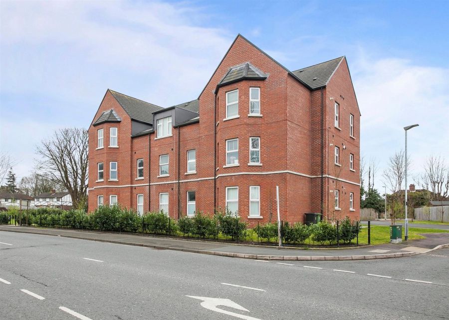 Apartment 8, 2 Eaton Park