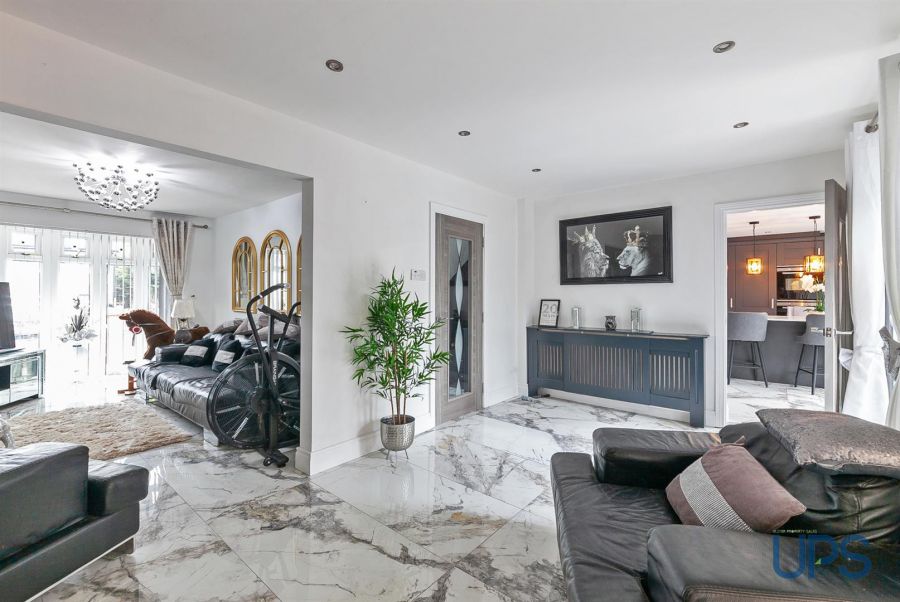 56 Lagmore Grove