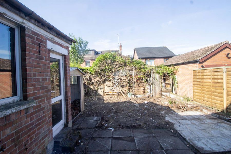 9 Ashton Avenue