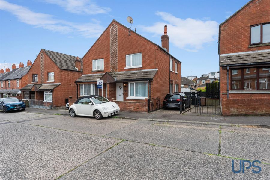 28 Glen Parade