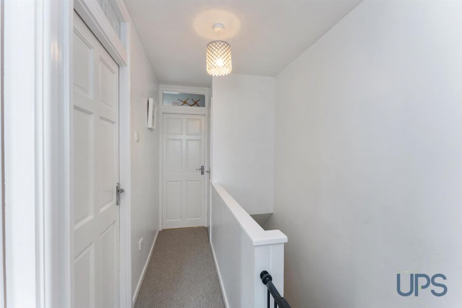 28 Glen Parade