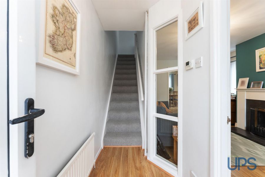 28 Glen Parade