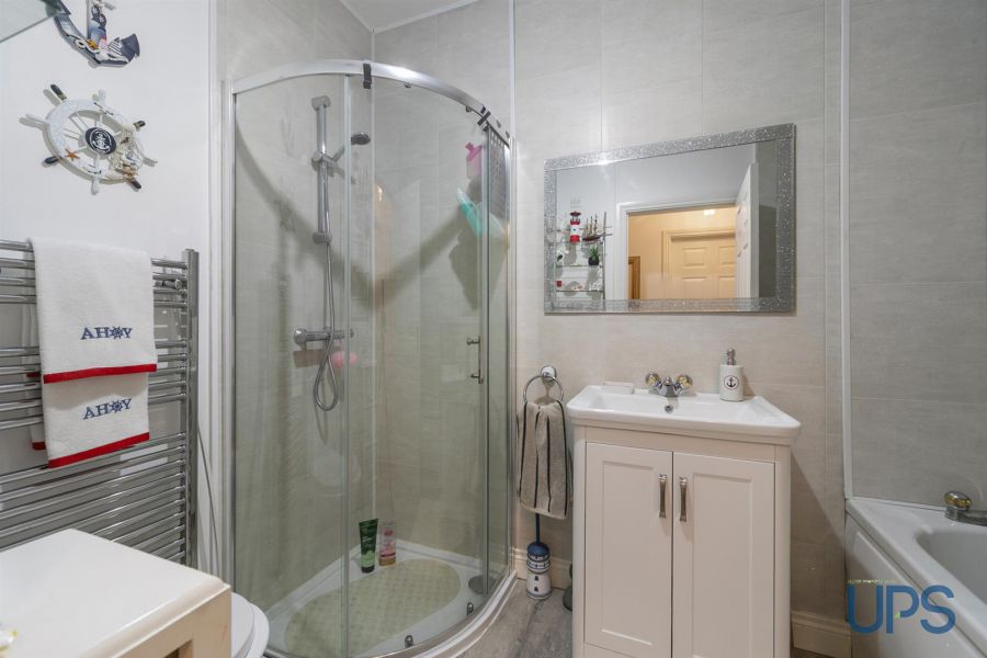 Apt 10, Pinetree Court 157 Glen Road